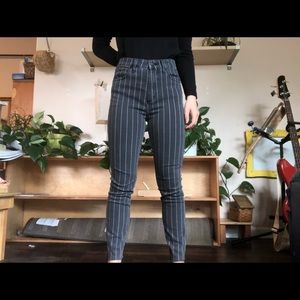 Abercrombie & finch jeans size 6.